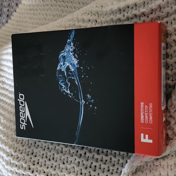 Speedo Women's Swimsuit One Piece Endurance+ Cross Back NWT! Size 24 (XXS) - Picture 7 of 7